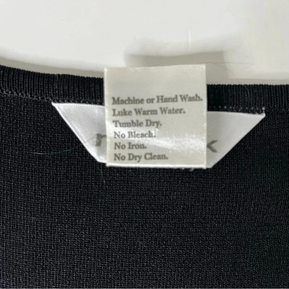 Exclusively Misook Black Acrylic Crew Neck Tank Top with Side Slits Size Small - Picture 15 of 15